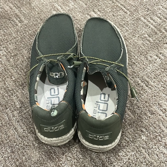 Men’s Hey Dudes - Picture 2 of 3